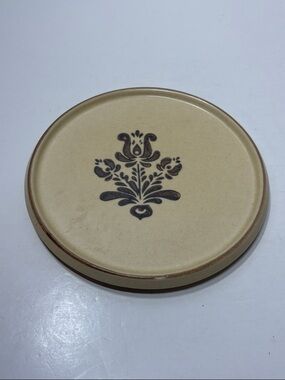 Vintage Stoneware Trivet 970